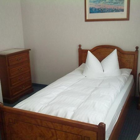 Hotel Ascania Aschersleben Bagian luar foto
