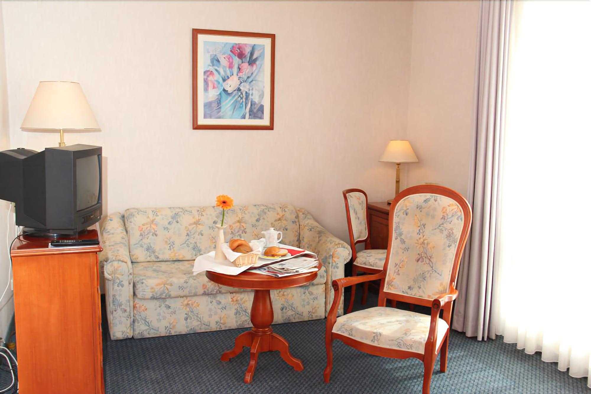 Hotel Ascania Aschersleben Bagian luar foto