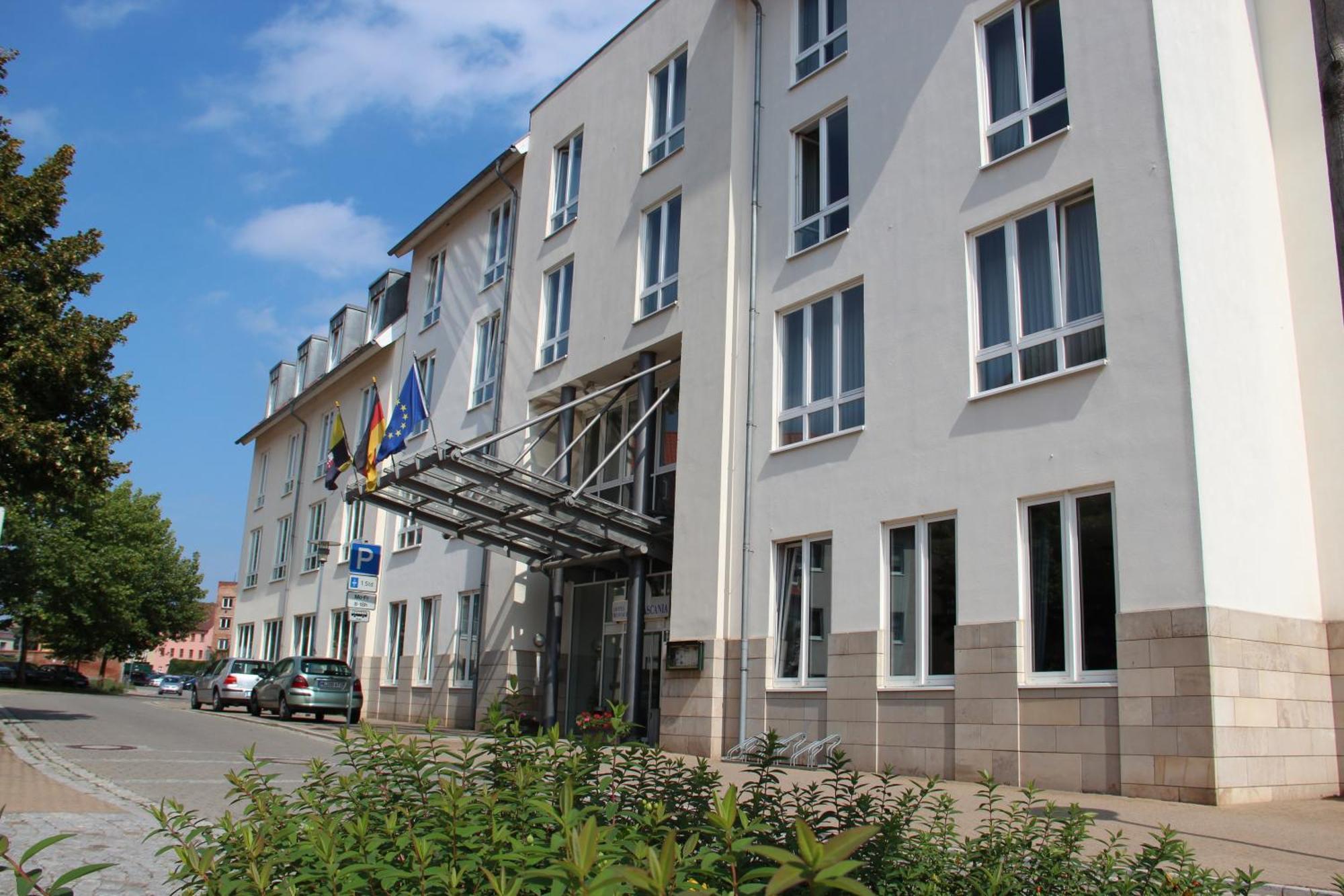 Hotel Ascania Aschersleben Bagian luar foto